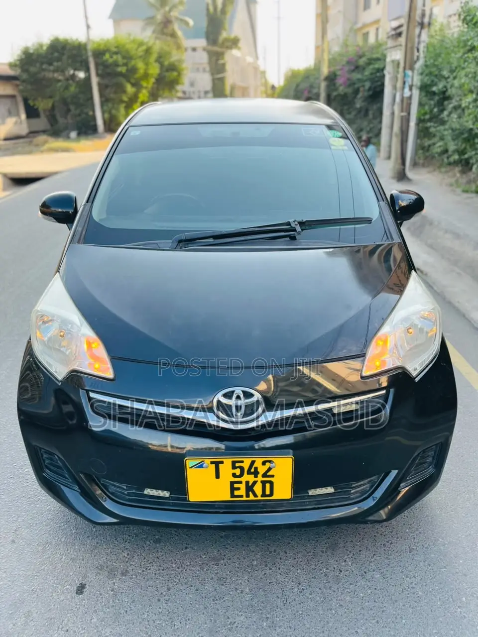 Toyota Ractis 1.5 AWD 2011 Black