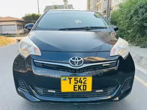 Toyota Ractis 1.5 AWD 2011 Black