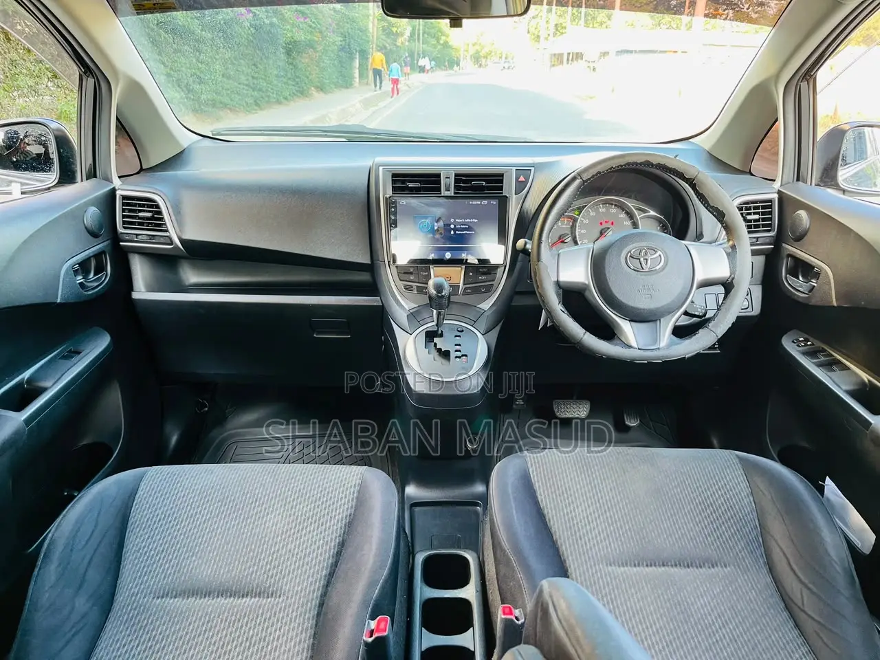 Toyota Ractis 1.5 AWD 2011 Black