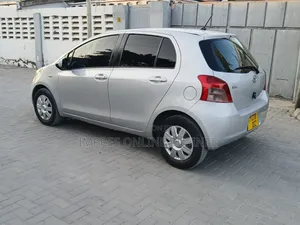Toyota Vitz 2006 Silver
