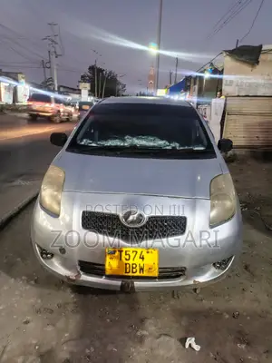 Toyota Vitz 2003 Purple