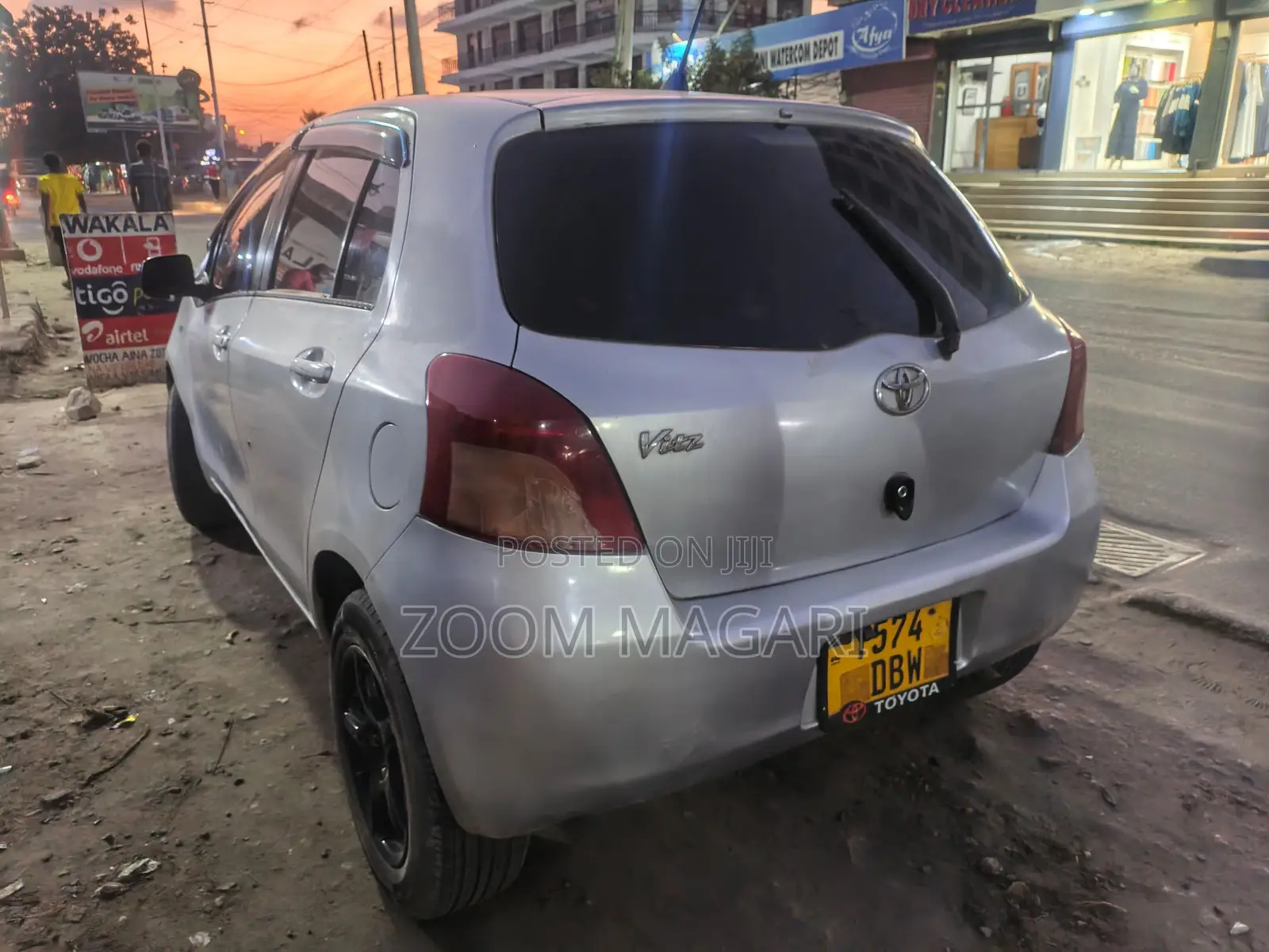 Toyota Vitz 2003 Purple