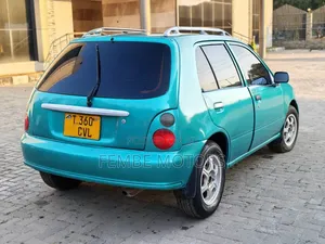 Toyota Starlet 2000 Blue