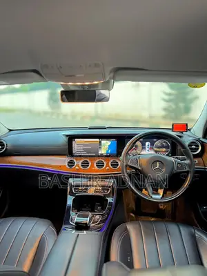 Mercedes-Benz E400 2017 Black