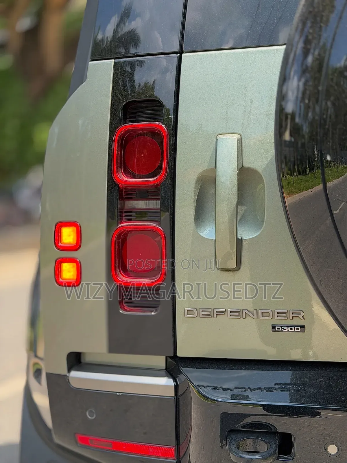 Land Rover Defender 2022 Purple