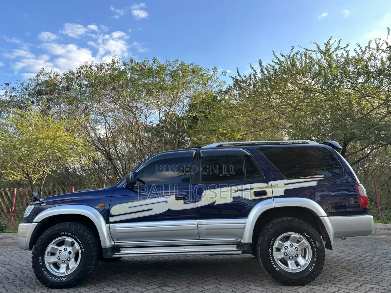 Toyota Hilux Surf 2000 Blue