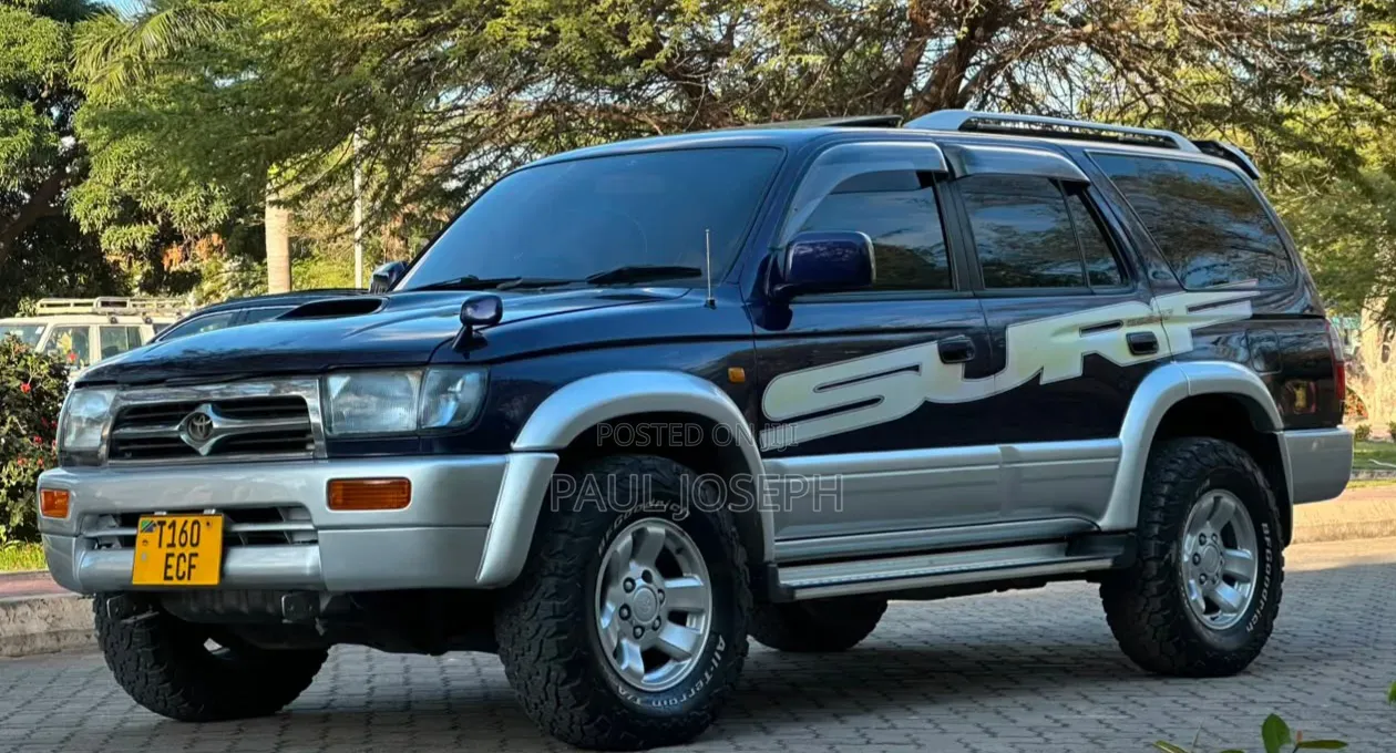 Toyota Hilux Surf 2000 Blue