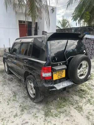 Mitsubishi Pajero Sport 2004 Black