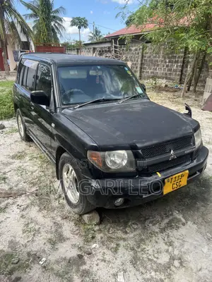 Mitsubishi Pajero Sport 2004 Black