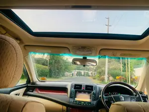 Toyota Crown 2009 White