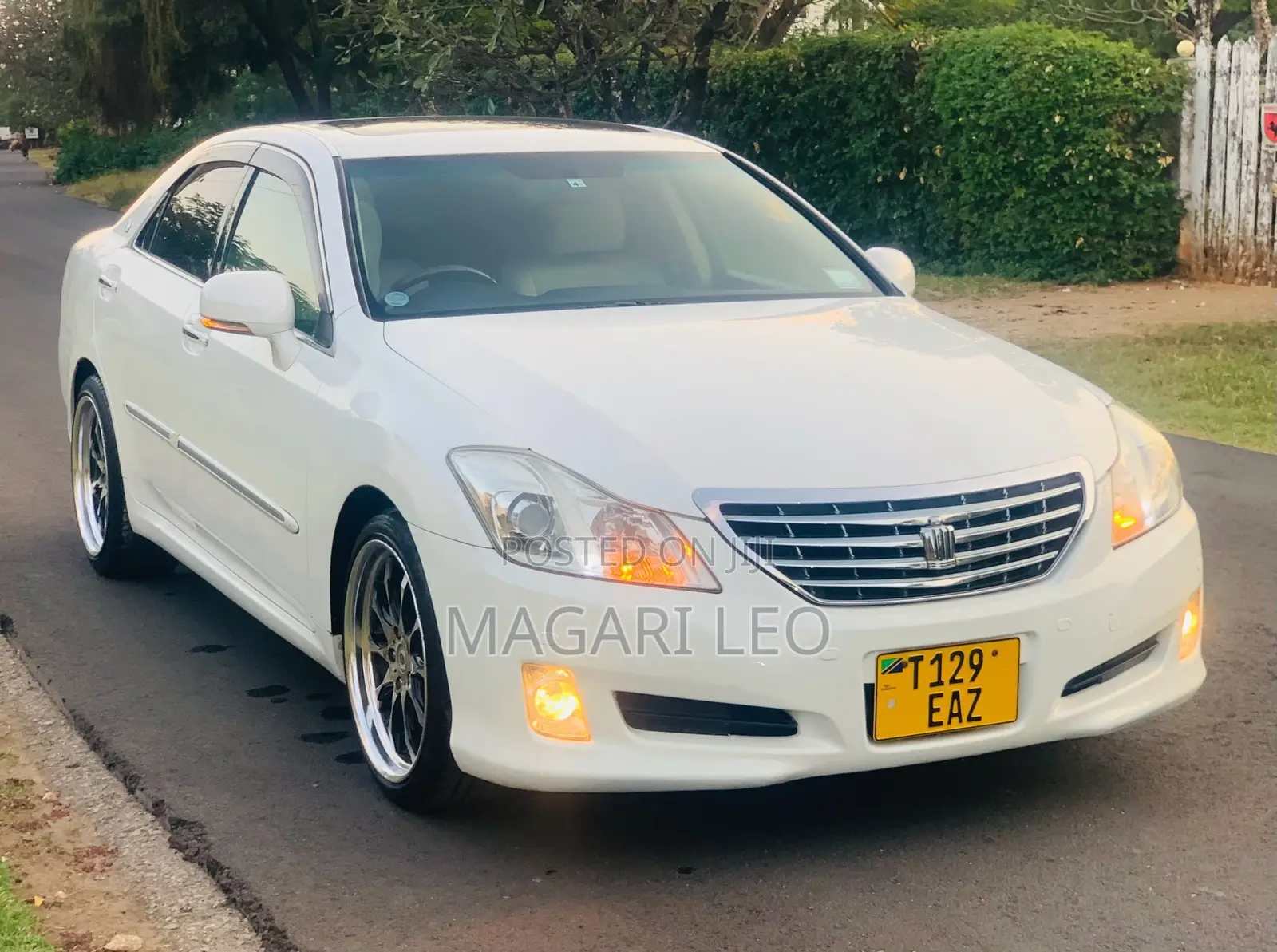 Toyota Crown 2009 White