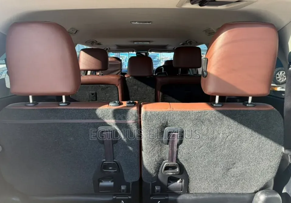 Toyota Land Cruiser 2016 Beige