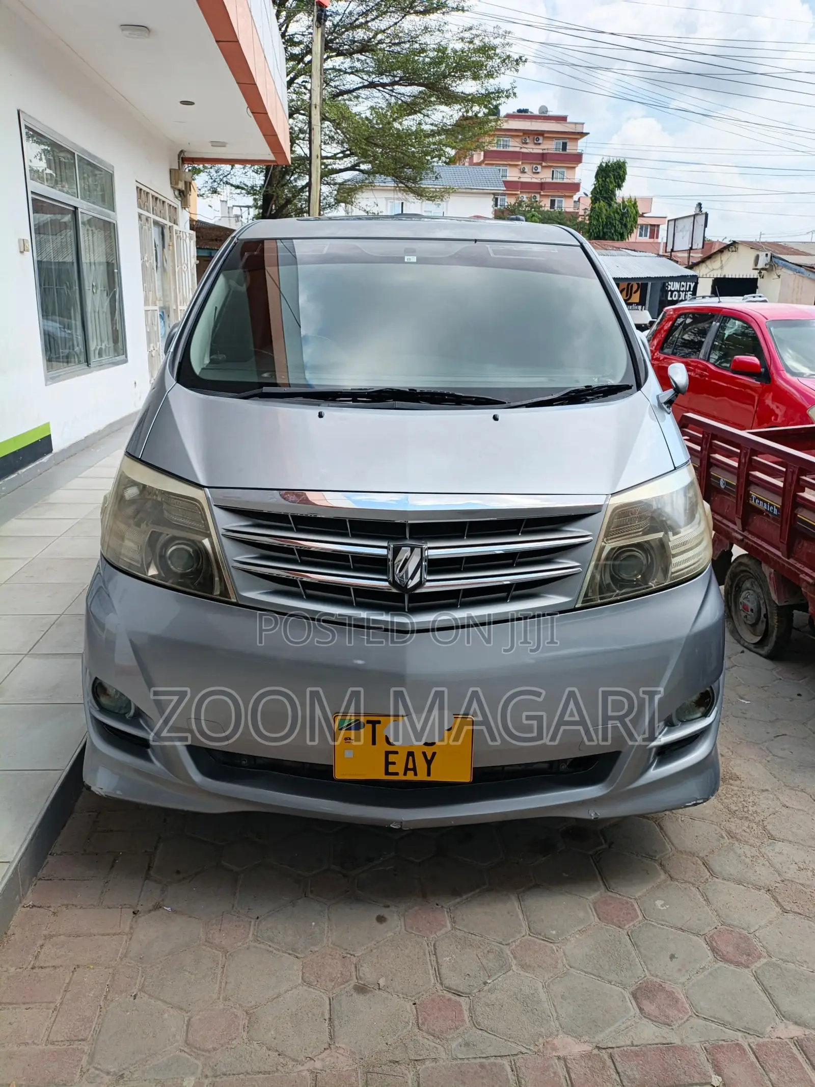 Toyota Alphard 2004 Silver