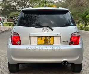Toyota IST 2006 Silver