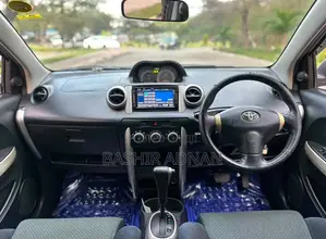 Toyota IST 2006 Silver