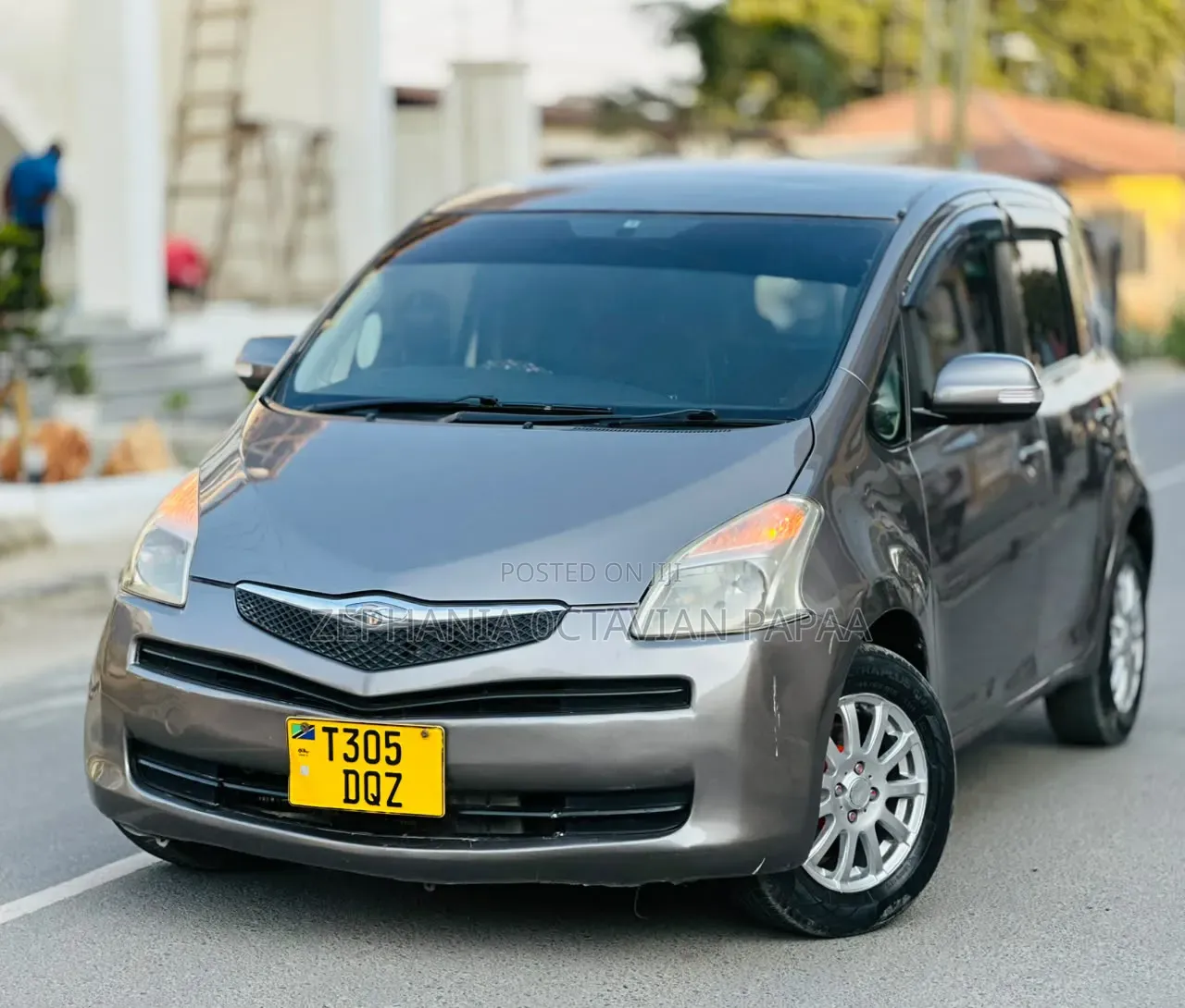 Toyota Ractis 2006 Gray