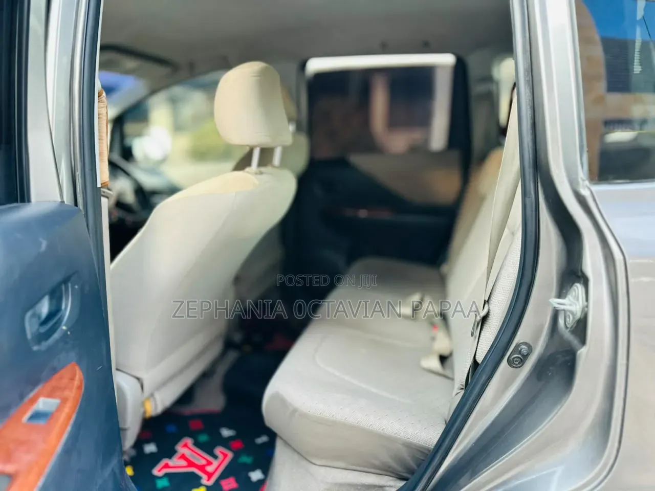 Toyota Ractis 2006 Gray