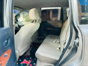 Toyota Ractis 2006 Gray