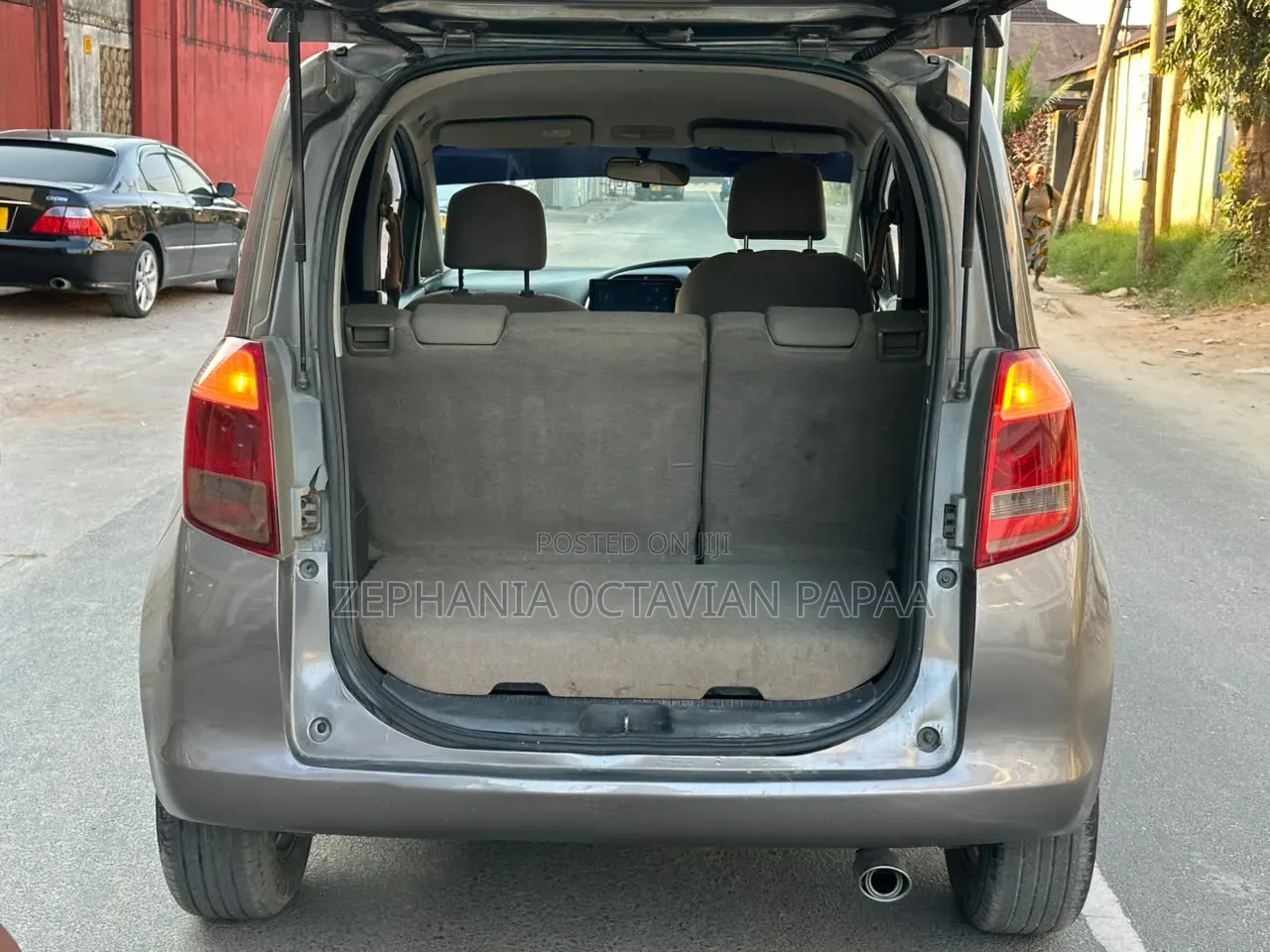 Toyota Ractis 2006 Gray