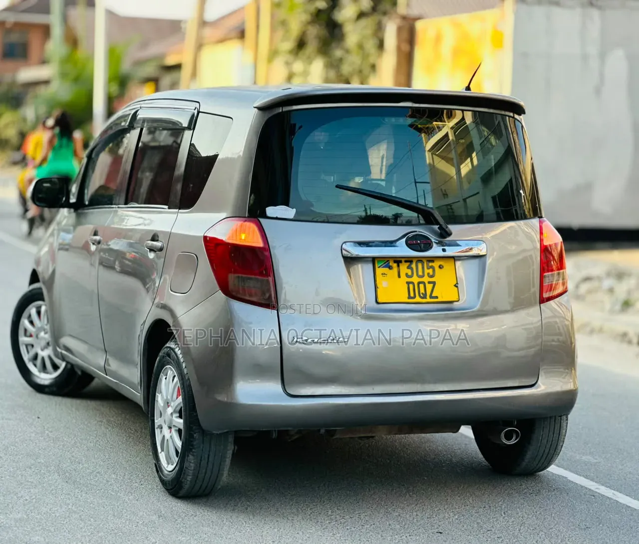 Toyota Ractis 2006 Gray