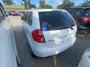 Mazda Verisa 2009 Pearl