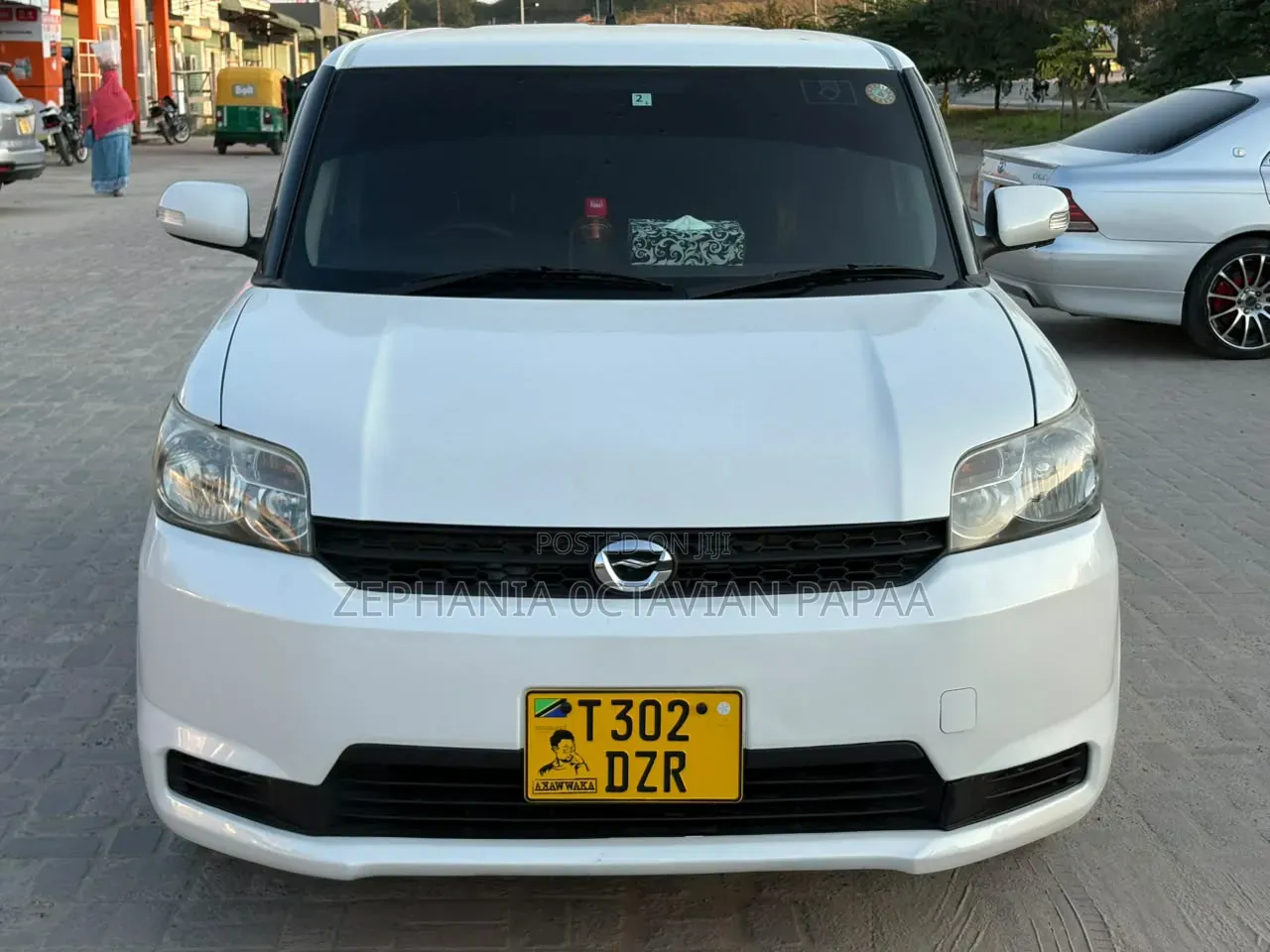 Toyota Corolla Rumion 2010 White