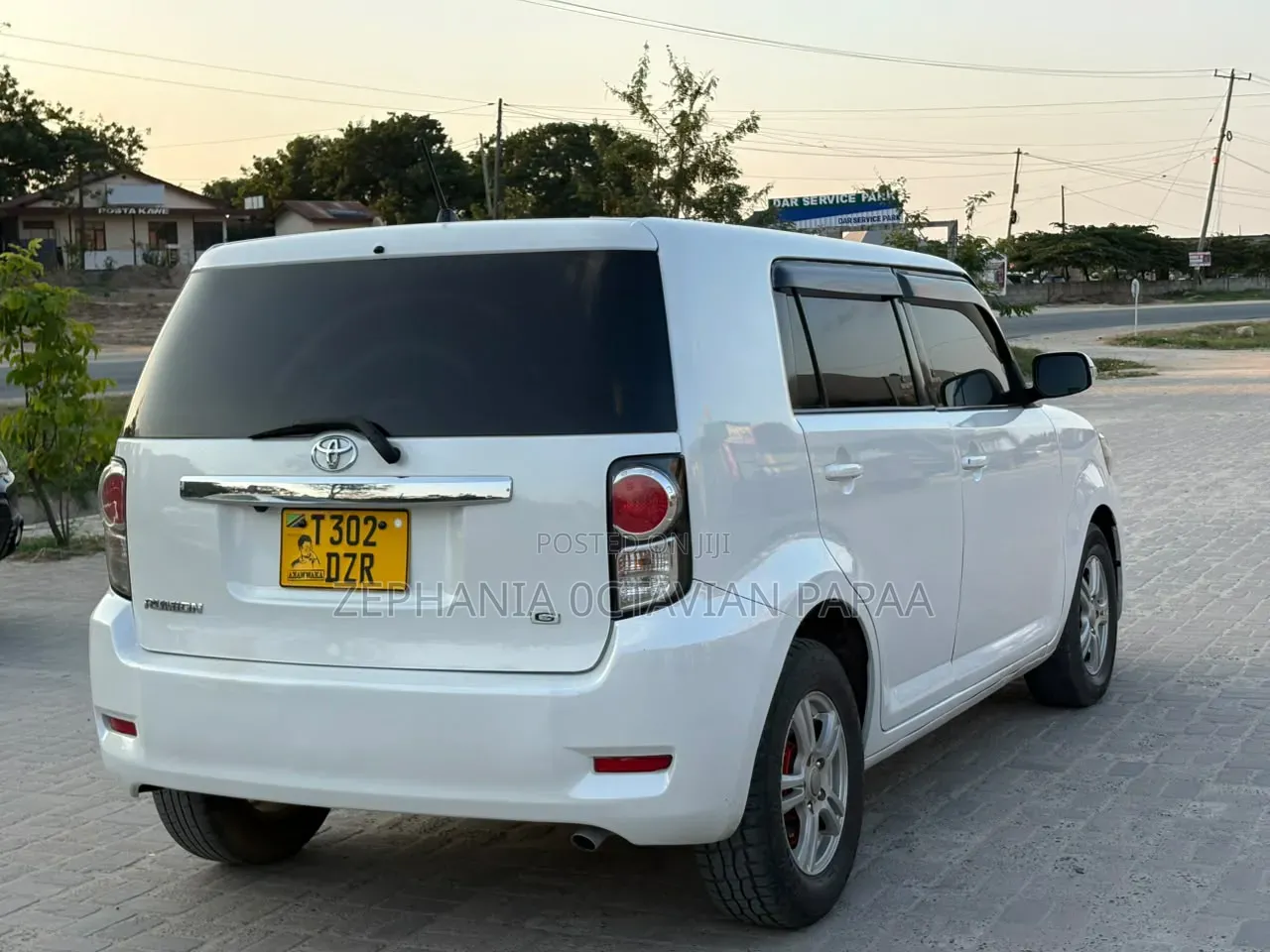 Toyota Corolla Rumion 2010 White