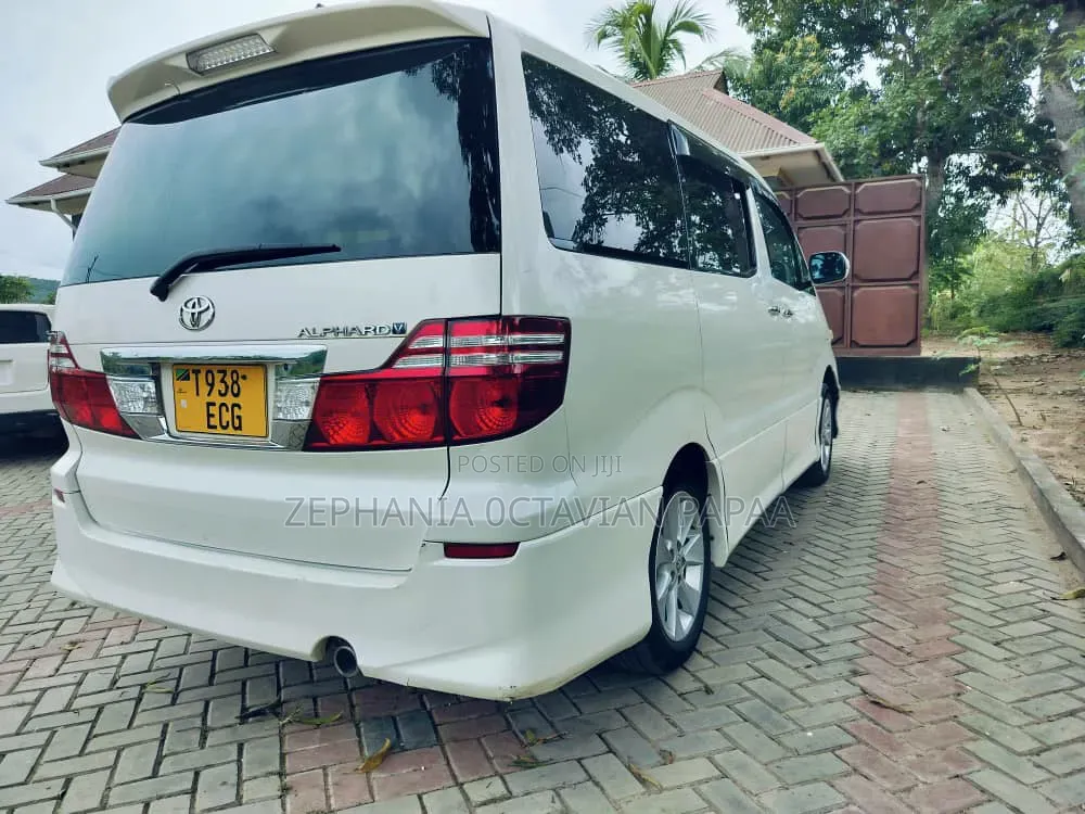 Toyota Alphard 2006 White