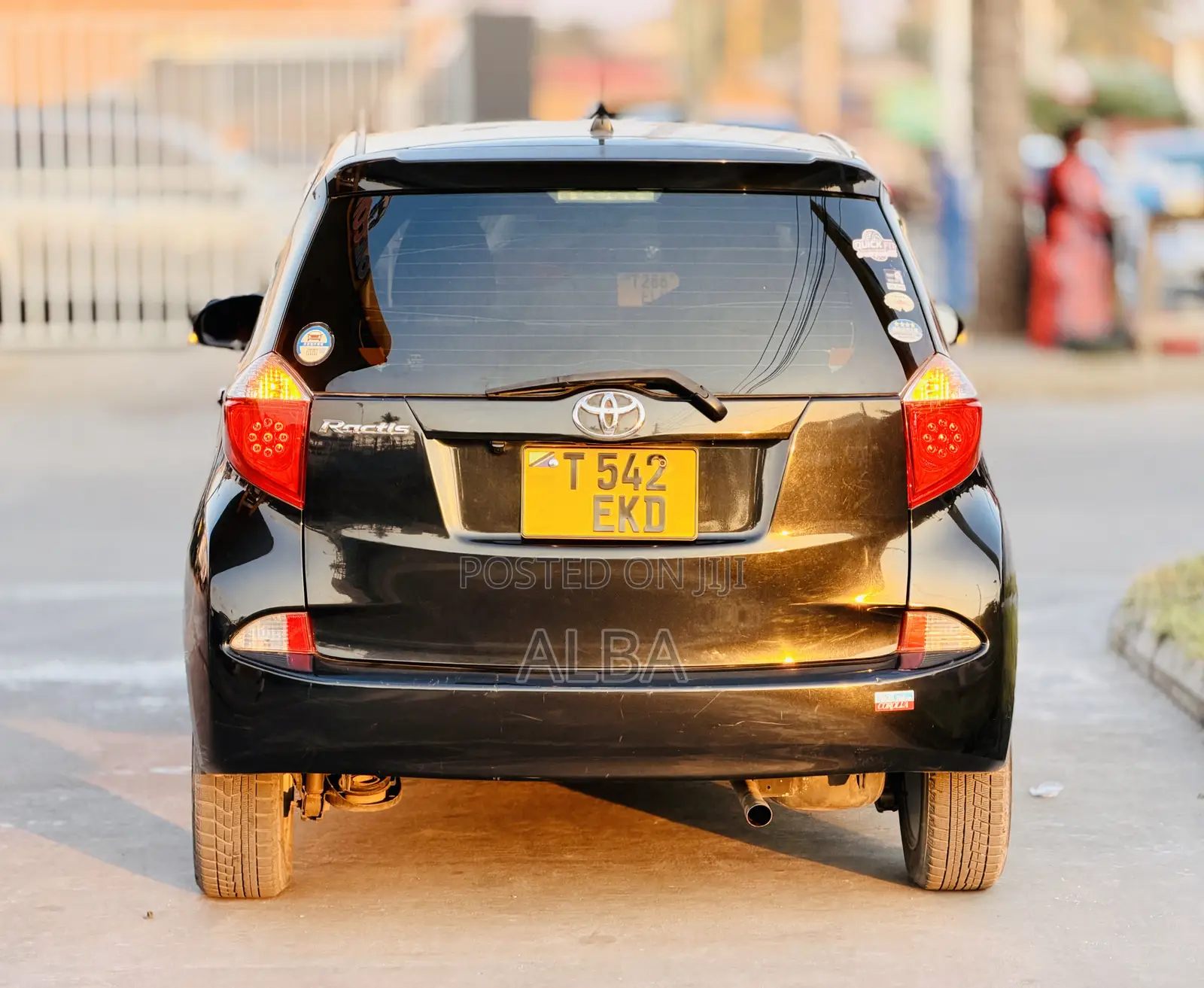 Toyota Ractis 2012 Black