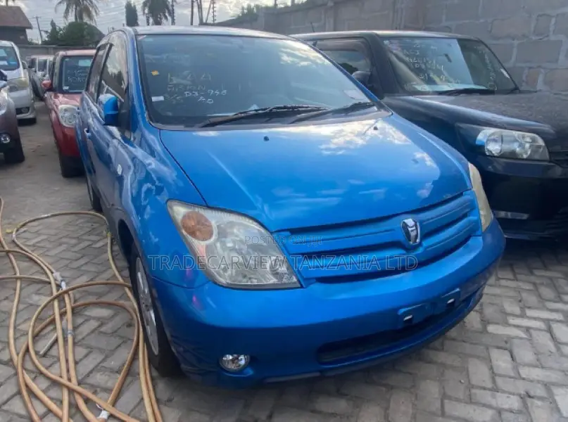 Toyota IST 2003 Blue