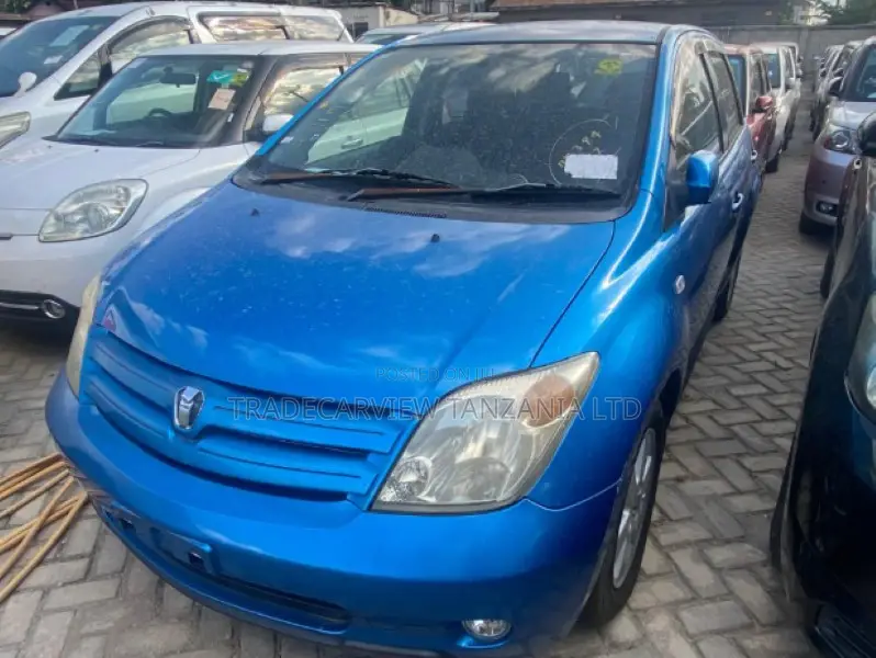 Toyota IST 2003 Blue