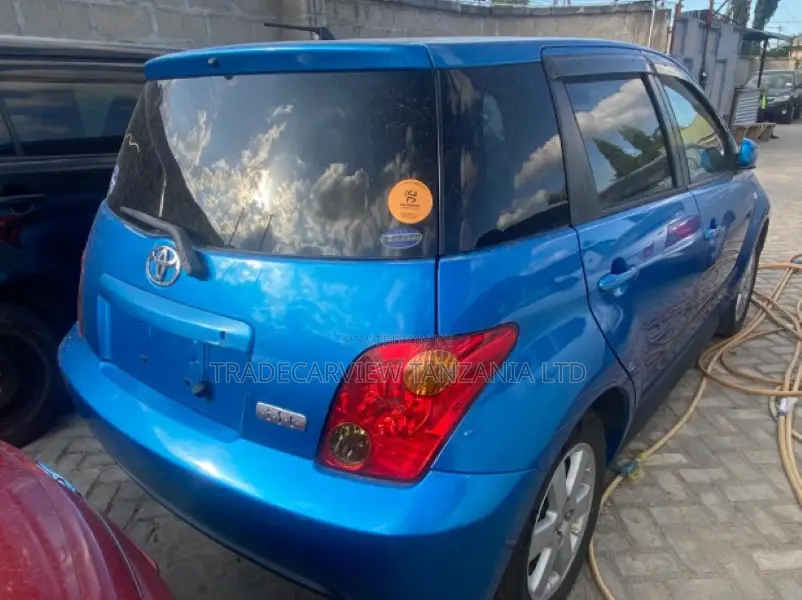 Toyota IST 2003 Blue