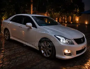 Toyota Crown 2009 Pearl