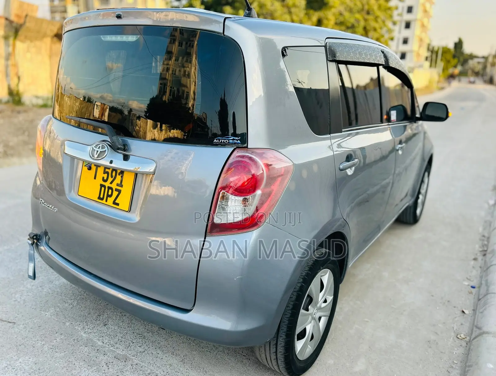 Toyota Ractis 1.3 FWD 2007 Gray