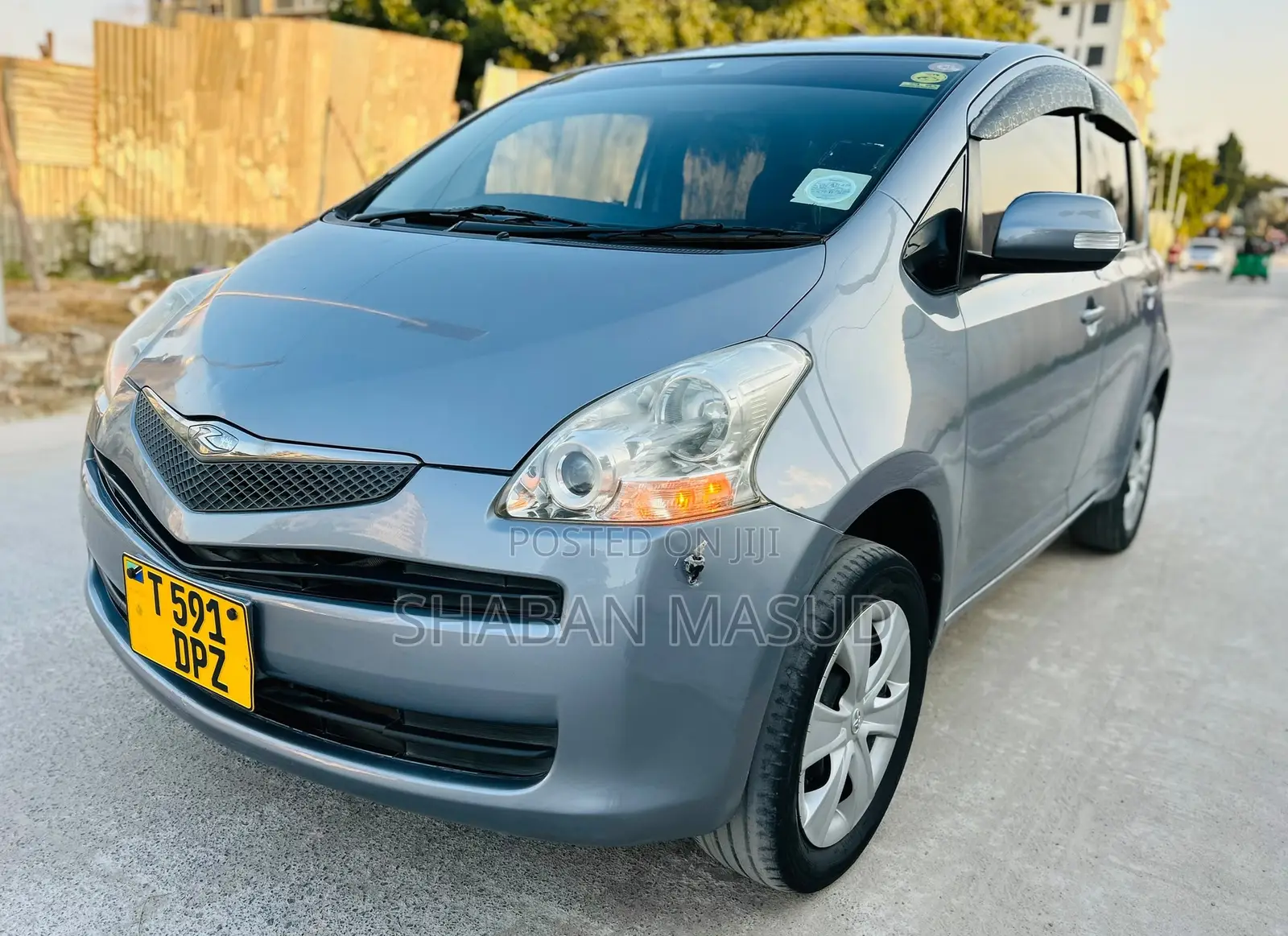 Toyota Ractis 1.3 FWD 2007 Gray