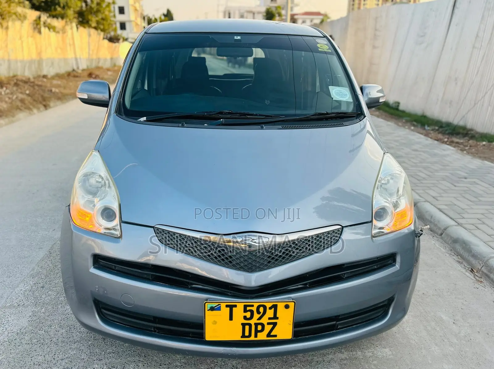 Toyota Ractis 1.3 FWD 2007 Gray