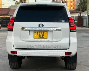 Toyota Land Cruiser Prado 2020 White