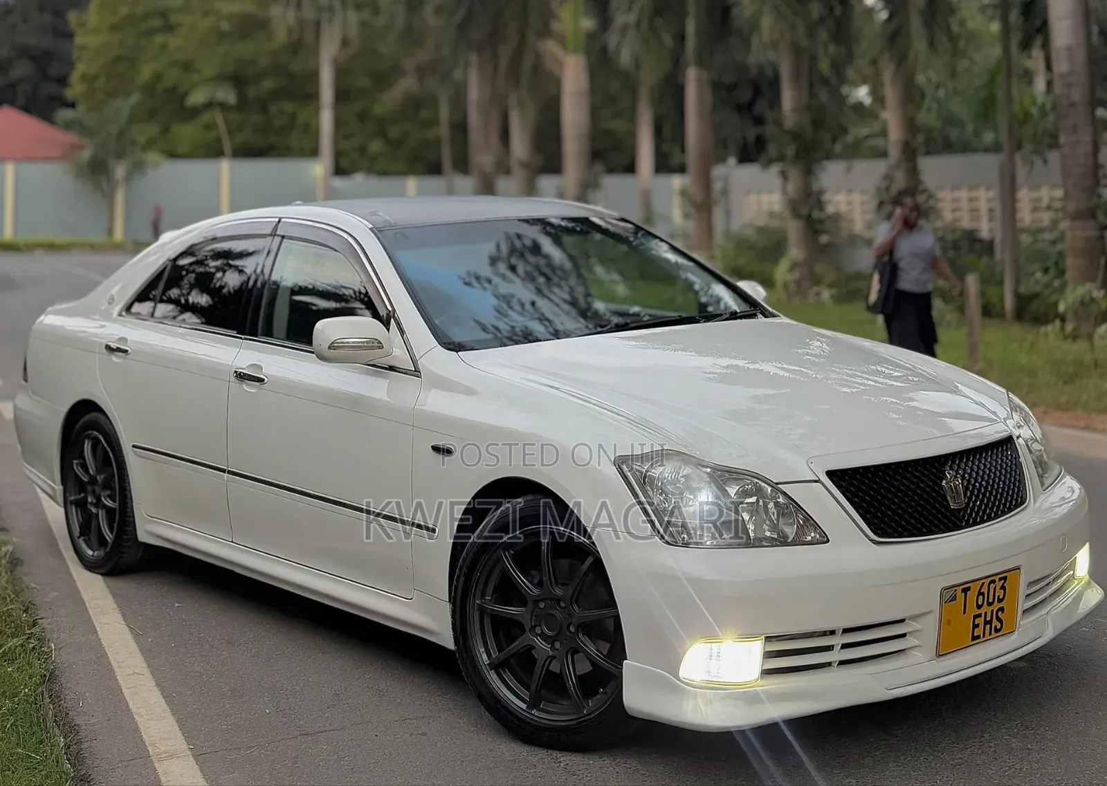 Toyota Crown Royale 2005 White