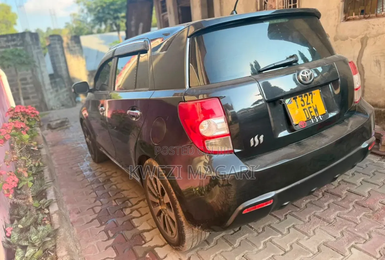 Toyota IST 2008 Black