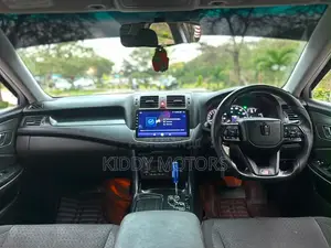 Toyota Crown 2009 Pearl