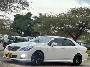 Toyota Crown 2009 Pearl