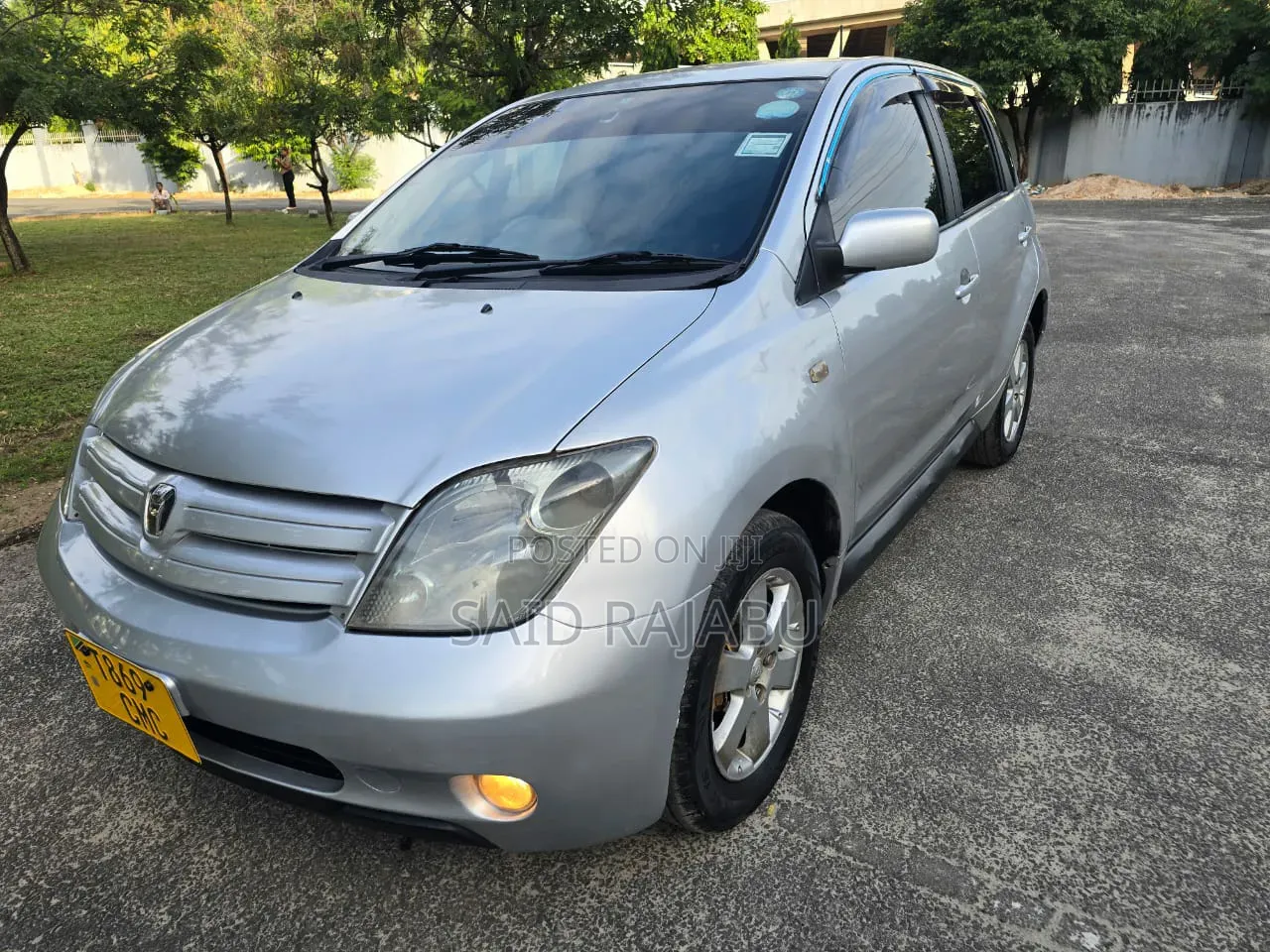 Toyota IST 2025 Silver