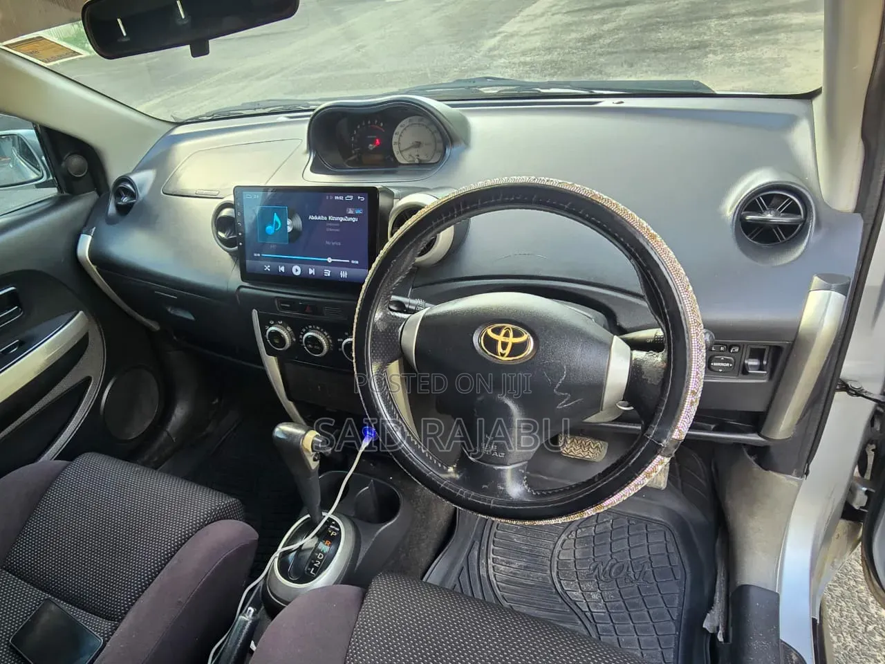 Toyota IST 2025 Silver