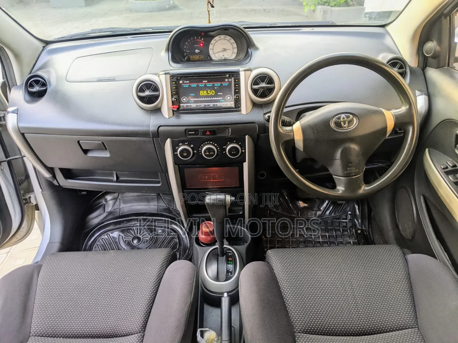 Toyota IST 2004 White