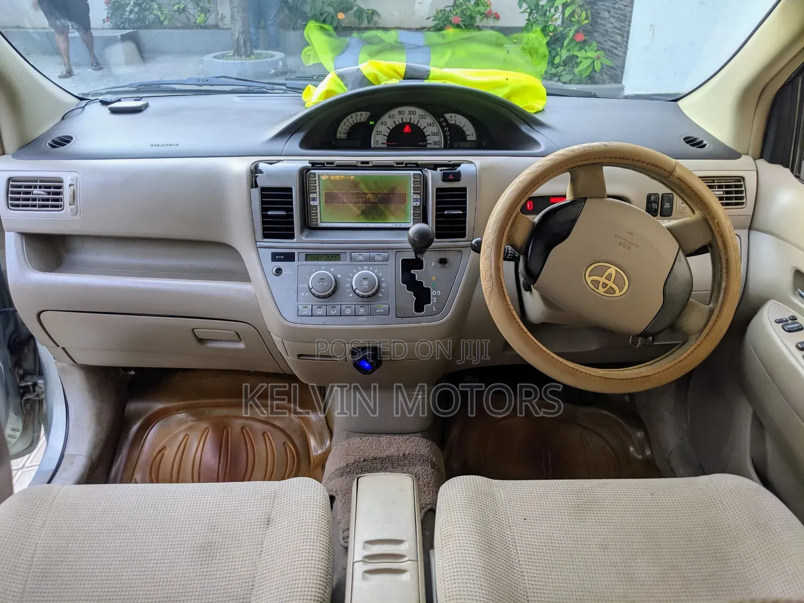 Toyota Raum 2005 Green