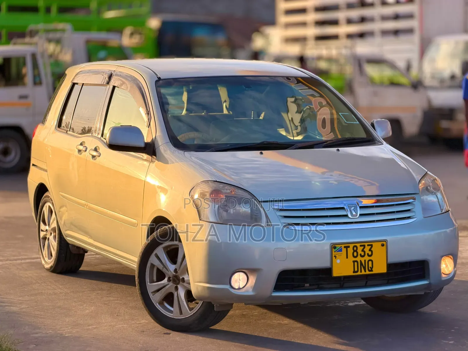 Toyota Raum 2005 Silver