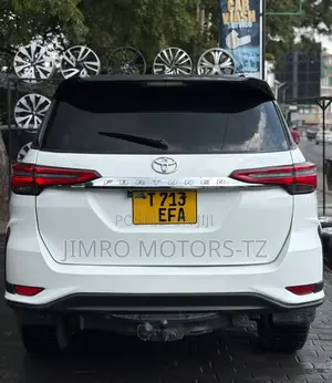 Toyota Fortuner 2019 White