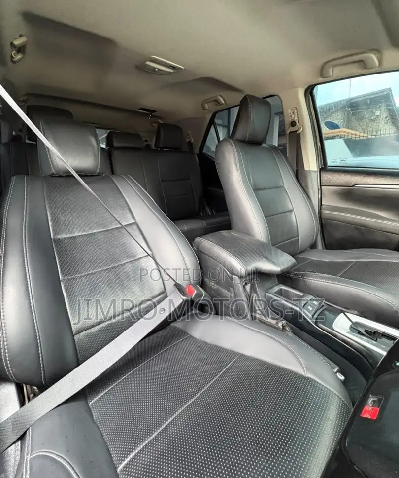 Toyota Fortuner 2019 White