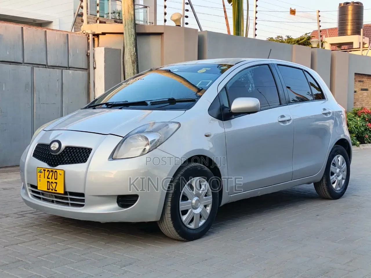 Toyota Vitz 2003 Gray