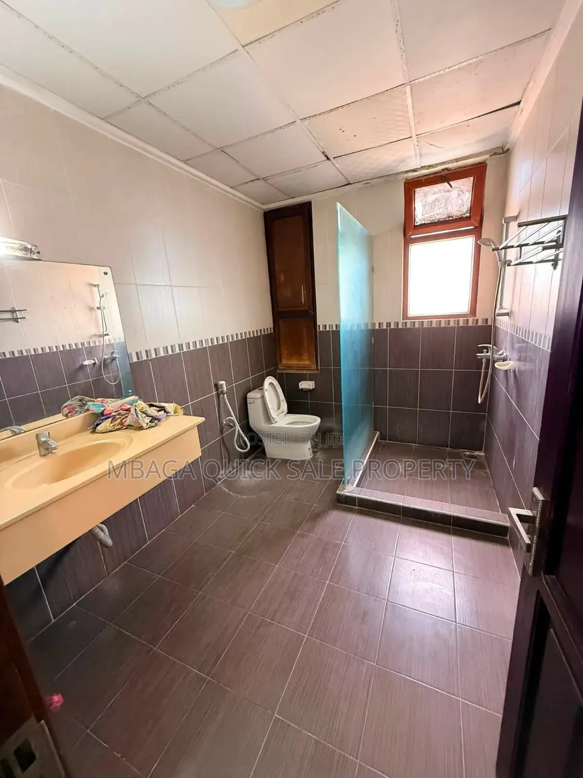 Furnished 4bdrm Apartment in Upanga West for rent